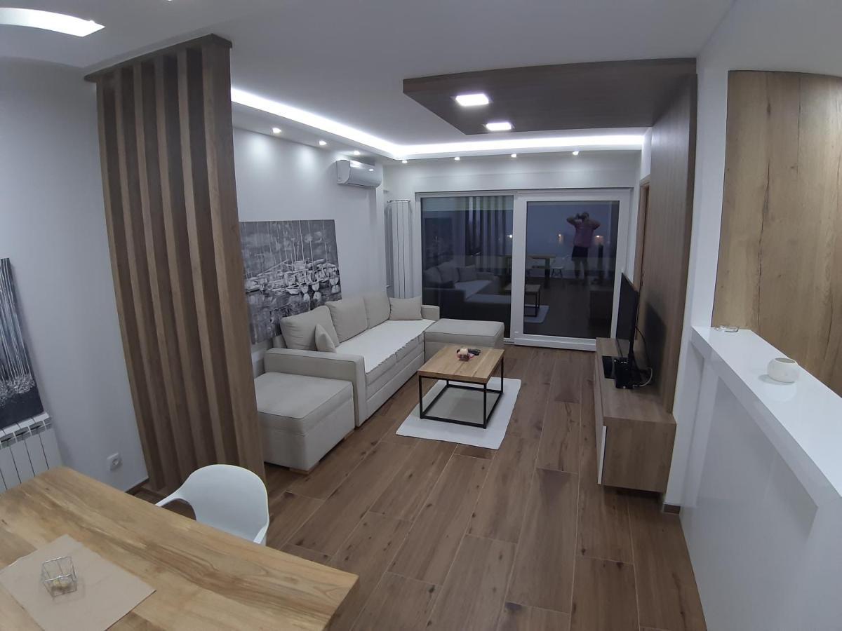 Serbian home Belgrado Buitenkant foto